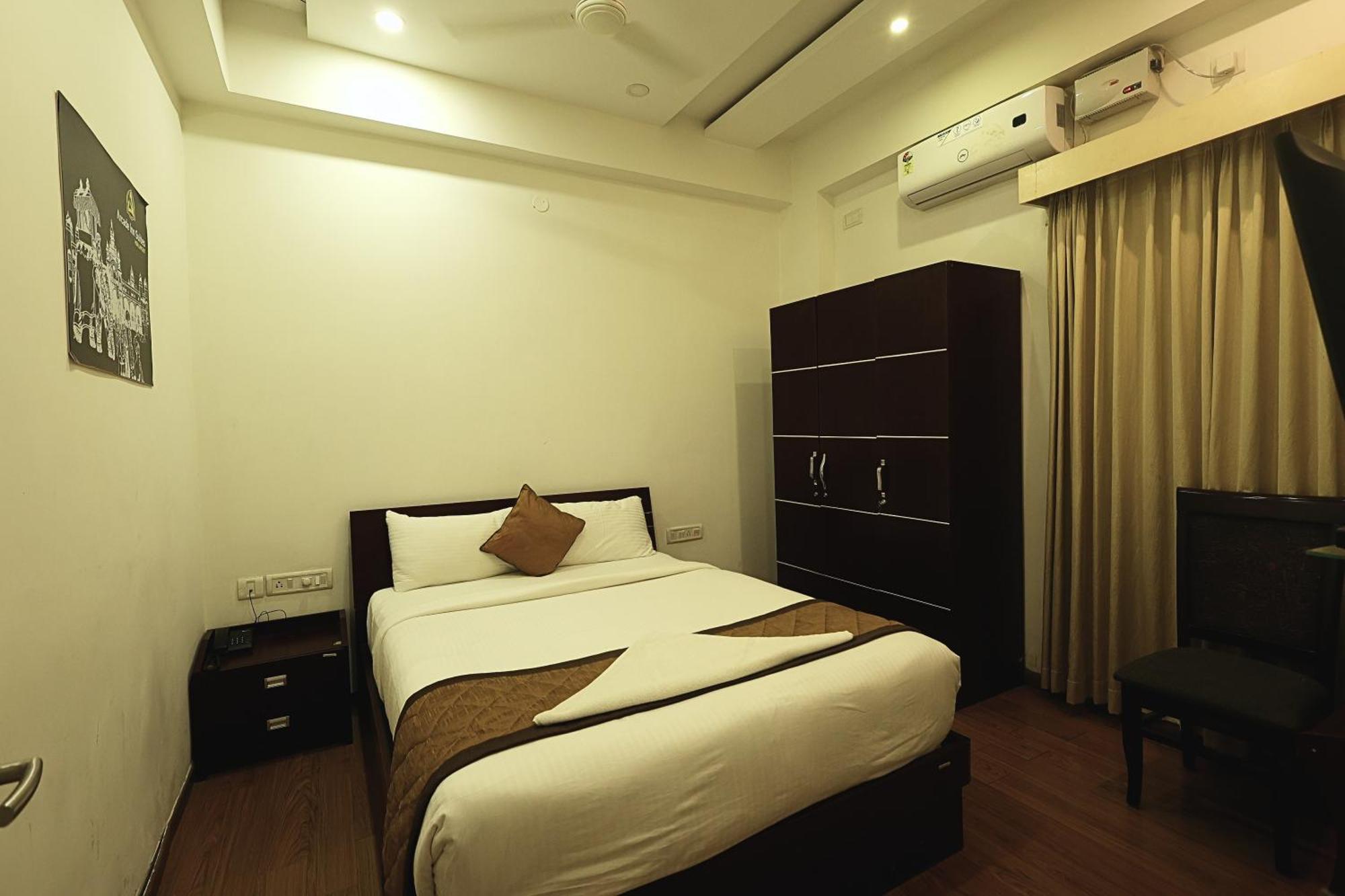 Arcade Inn Suites Bangalore Extérieur photo
